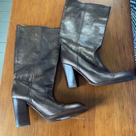 Gold aldo leather heeled boots size 39/8.5 - Picture 1 of 5